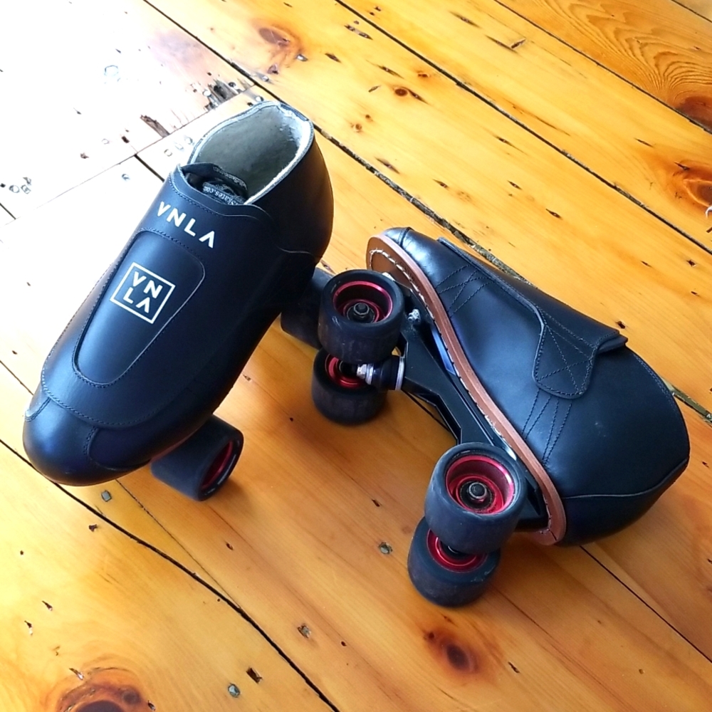 Mens roller skates